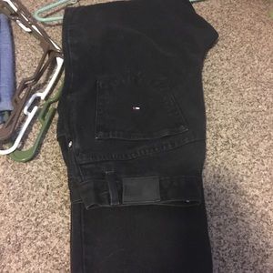 Black Tommy Hilfiger Jeans